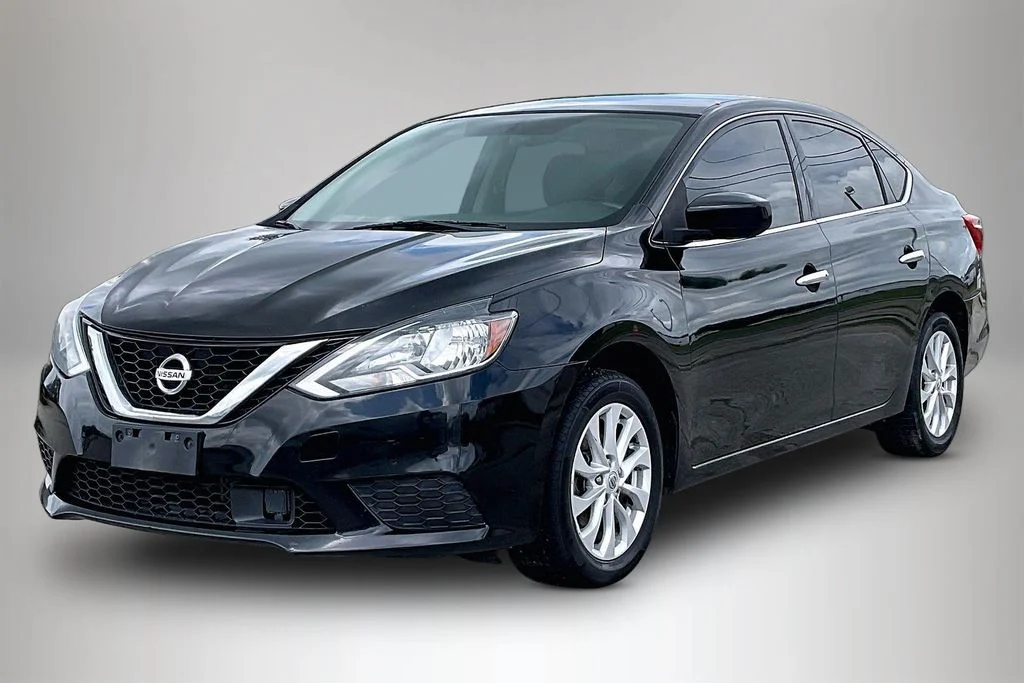 Used 2018 Nissan Sentra SV with VIN 3N1AB7AP0JL640834 for sale in Alvin, TX