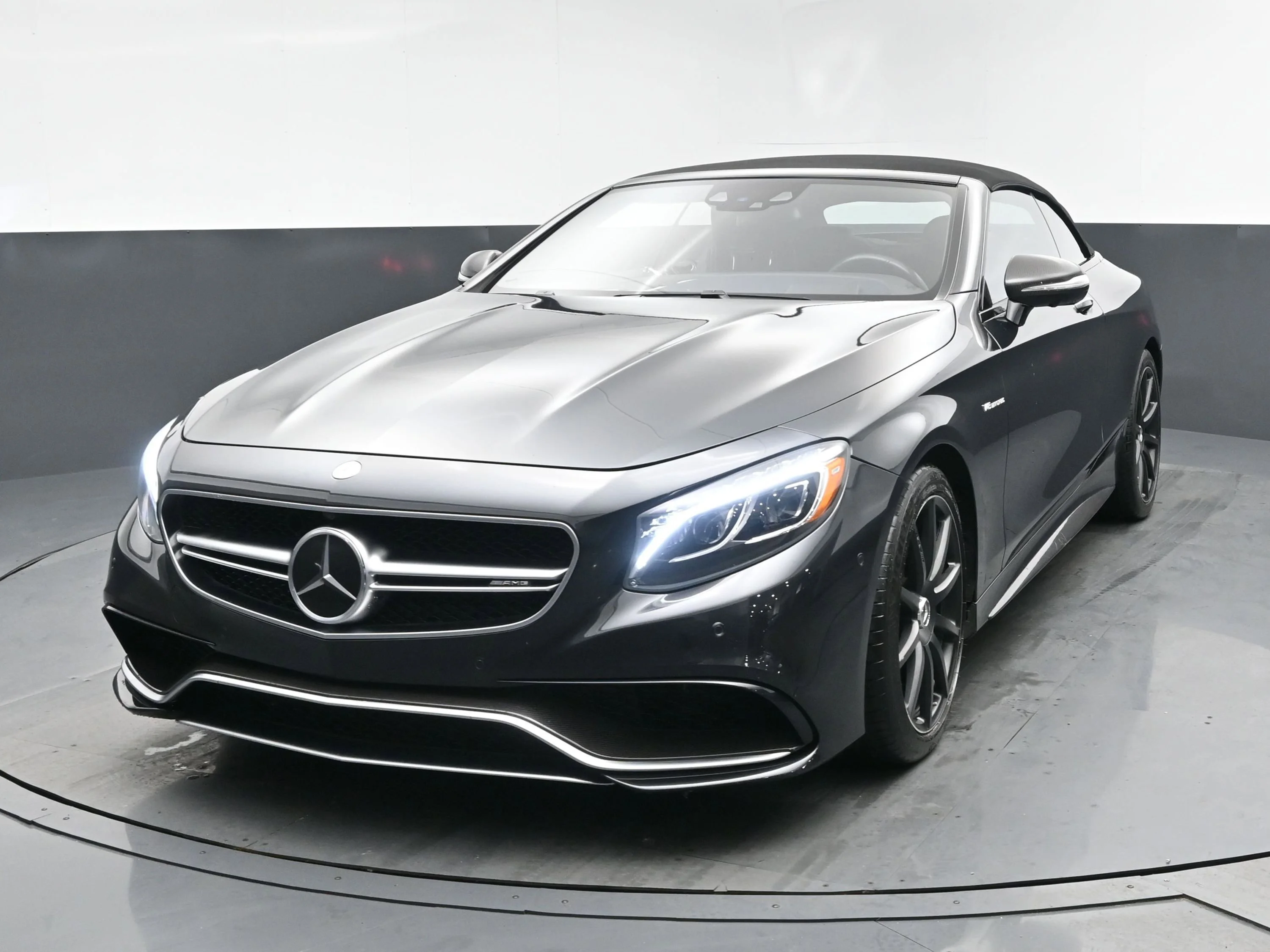 2017 Mercedes-Benz S-Class AMG S63 4MATIC Cabriolet's photo