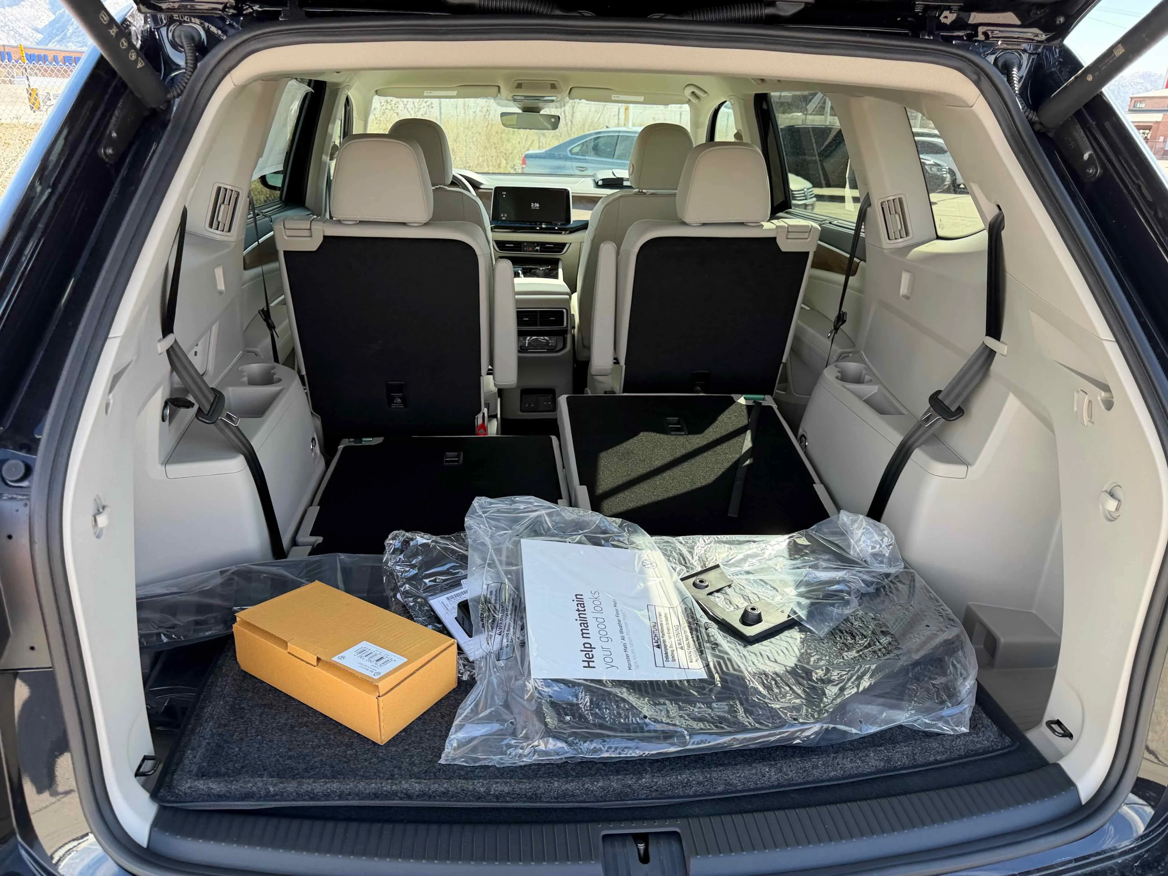 New 2026 Deep Black Volkswagen 2.0T SE w/Technology image 33