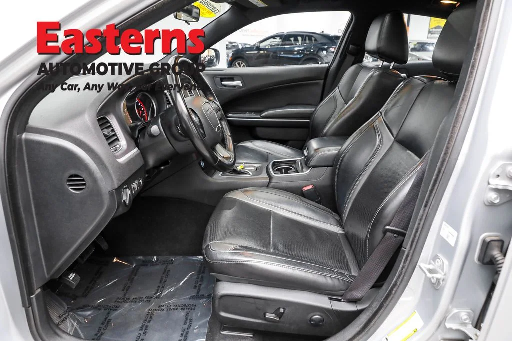 Used 2022 Silver Dodge SXT image 14