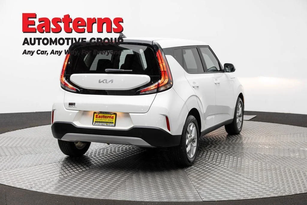 Used 2023 White Kia LX image 6