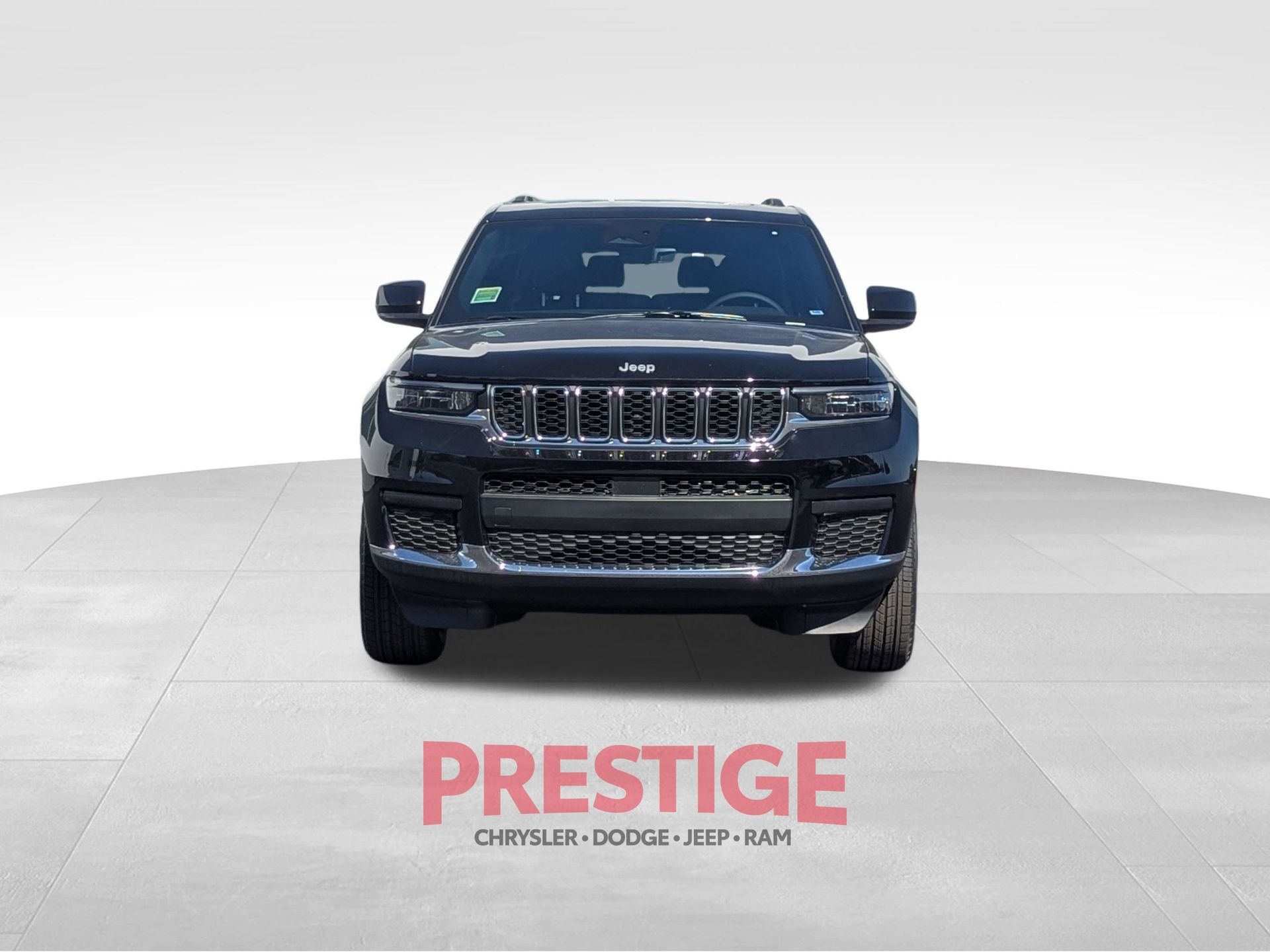 New 2026 Diamond Black Crystal Pearlcoat Jeep Laredo image 2