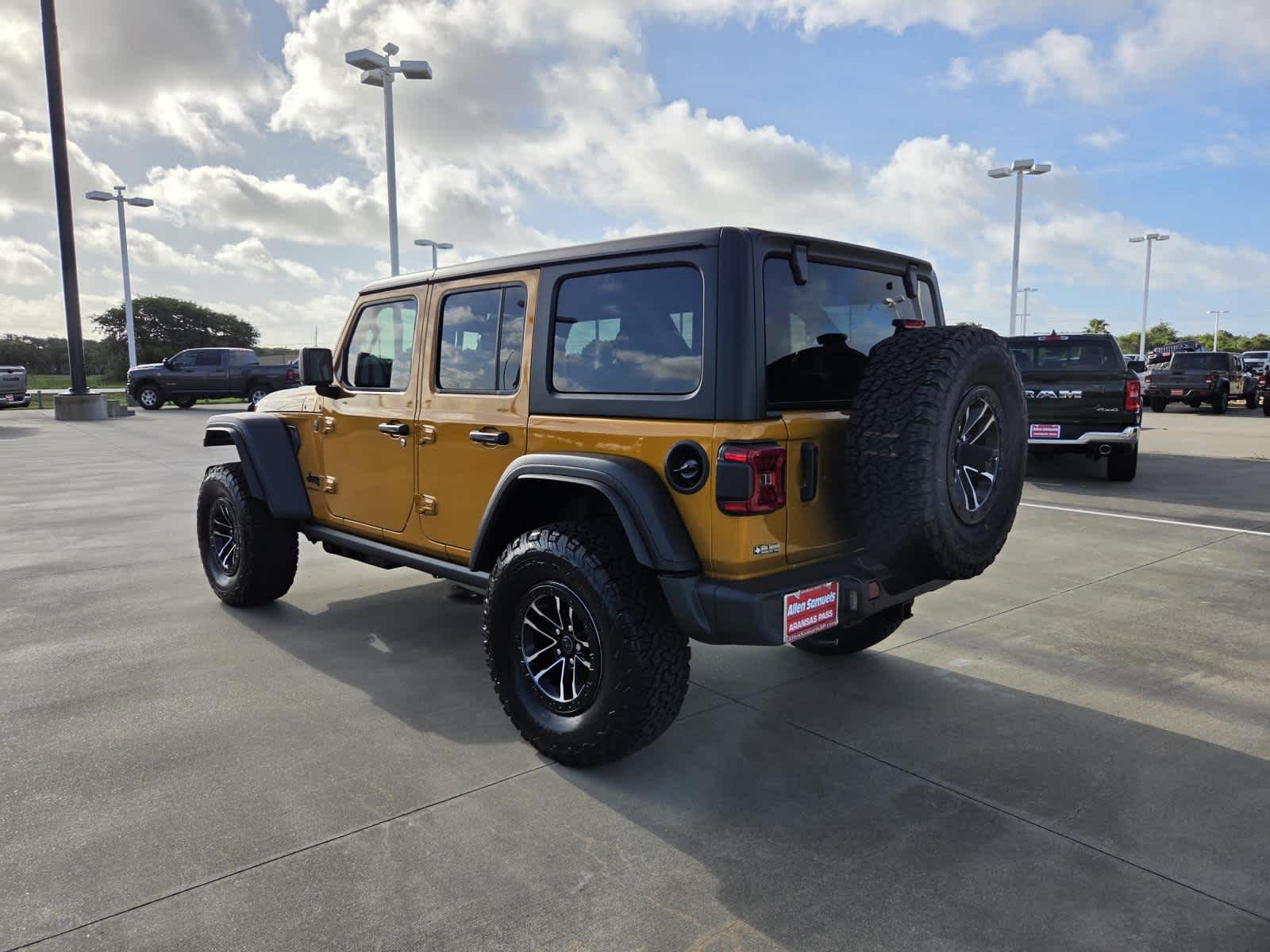 New 2026 Goldilocks Exterior Paint Jeep Willys image 3