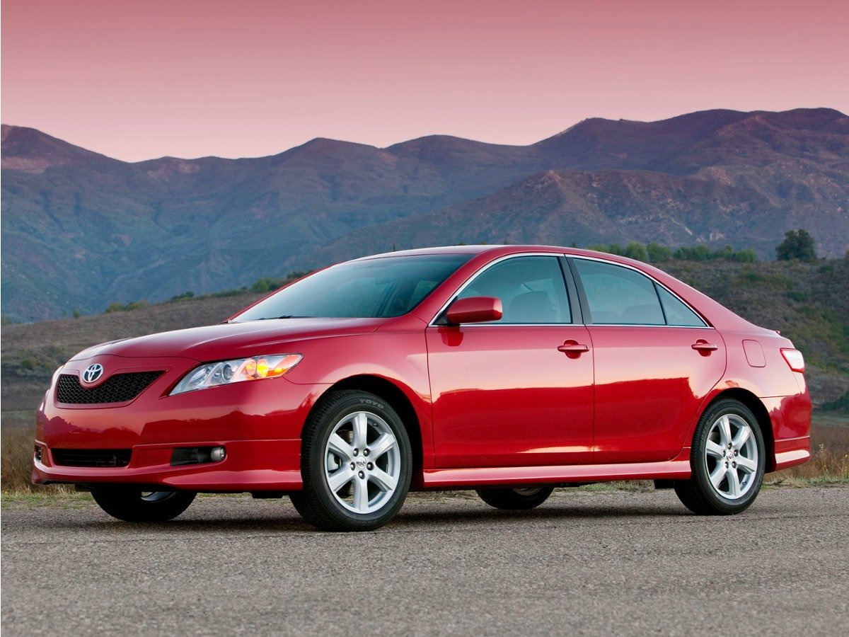 Used 2007 Red Toyota  image 2