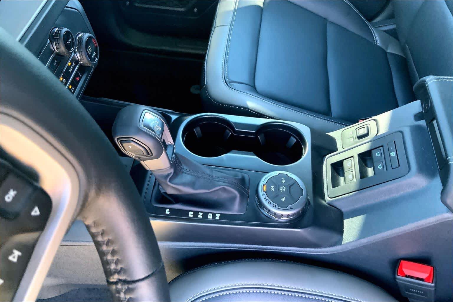 Used 2025 Azure Gray Metallic Tri-Coat Ford Outer Banks image 17