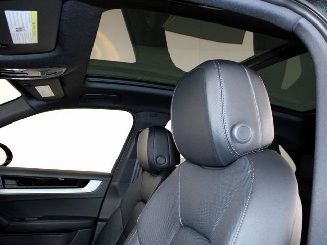 New 2026 Chromite Black Metallic Porsche  image 18
