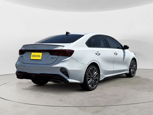 2023 Kia Forte GT - Photo 6