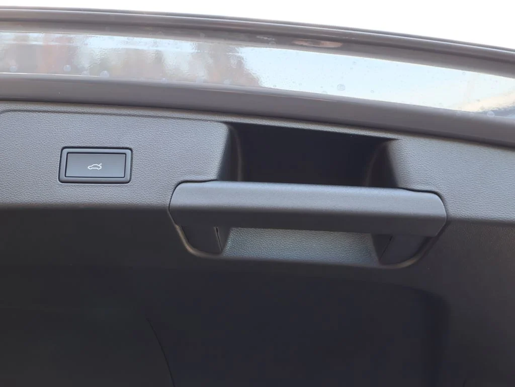 New 2026 Gray Volkswagen 2.0T SE w/Technology image 16
