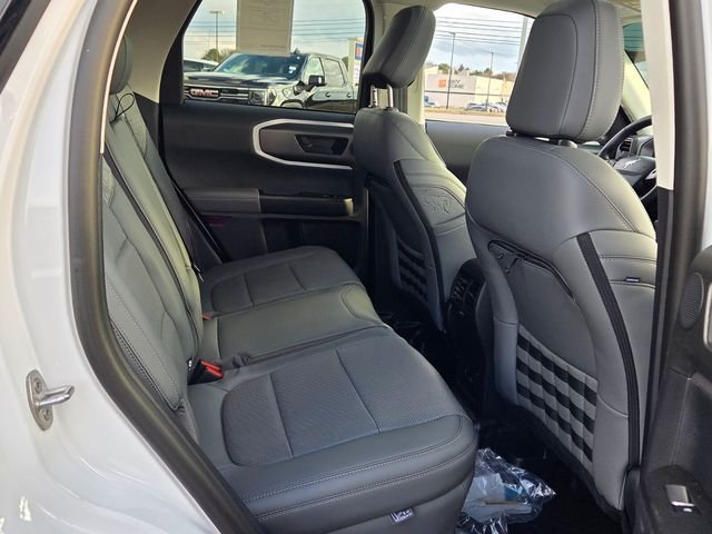 New 2026 Oxford White Ford Badlands image 16