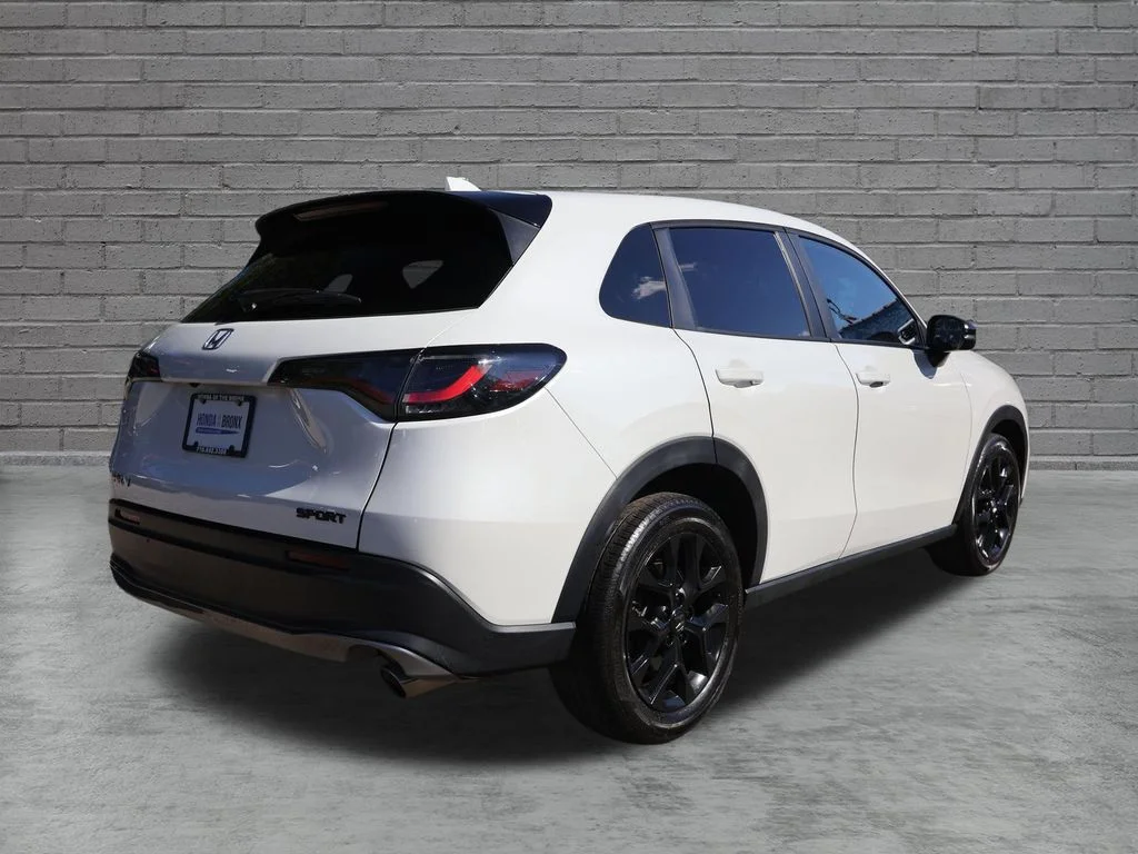 Used 2023 Platinum White Pearl Honda Sport image 3