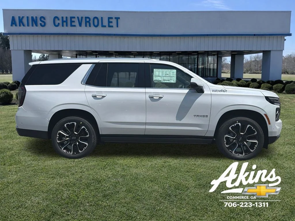 New 2026 Polar White Tricoat Chevrolet High Country image 4