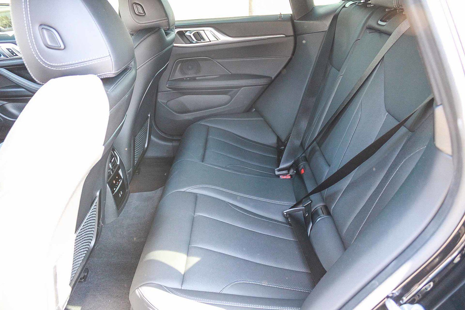 Used 2023 Black Sapphire Metallic BMW eDrive40 image 19