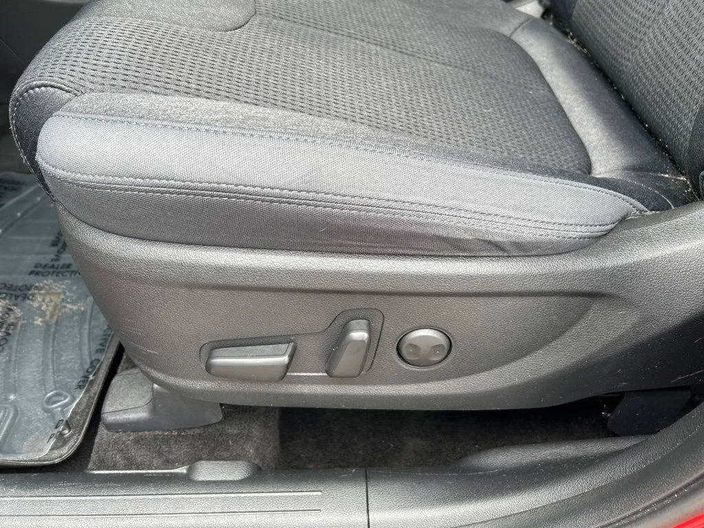 Used 2021 Red Hyundai SEL image 16