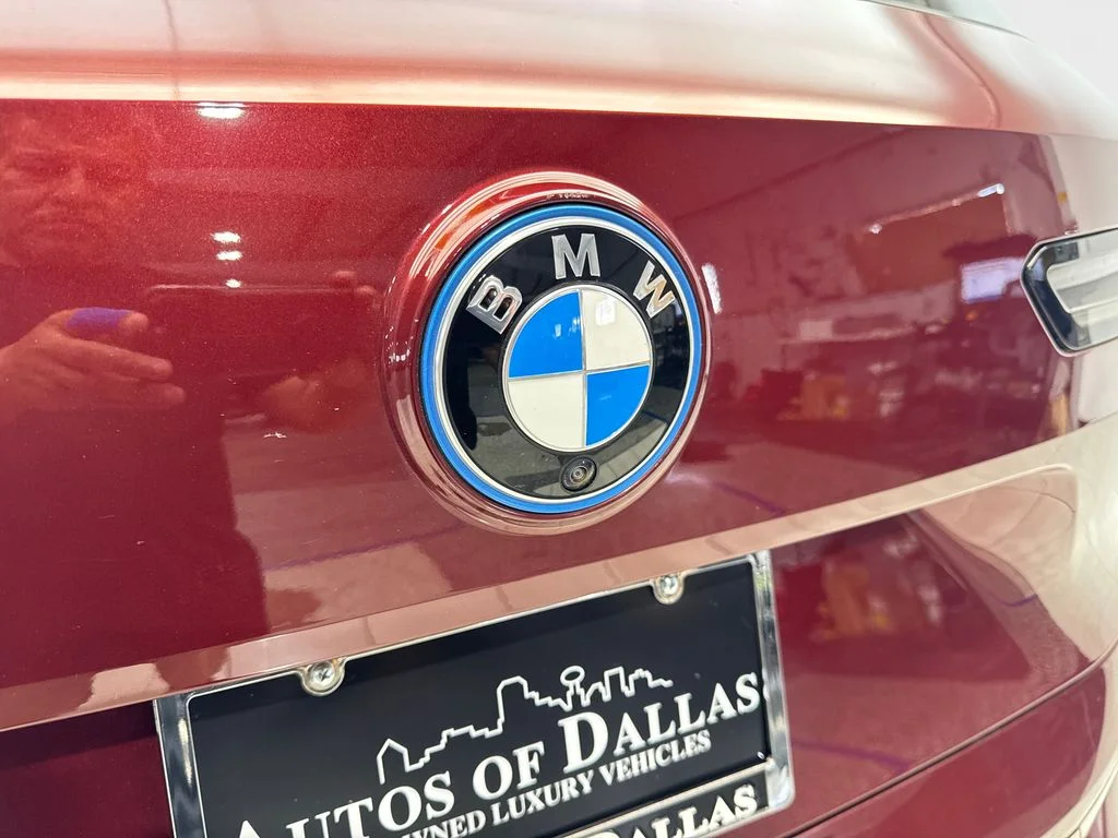 Used 2024 Red BMW xDrive50 image 21