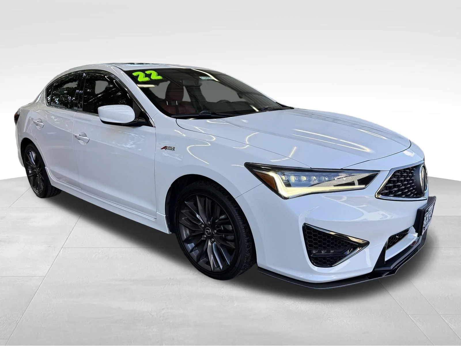 Used 2022 White Acura Premium and A-SPEC Packages image 3
