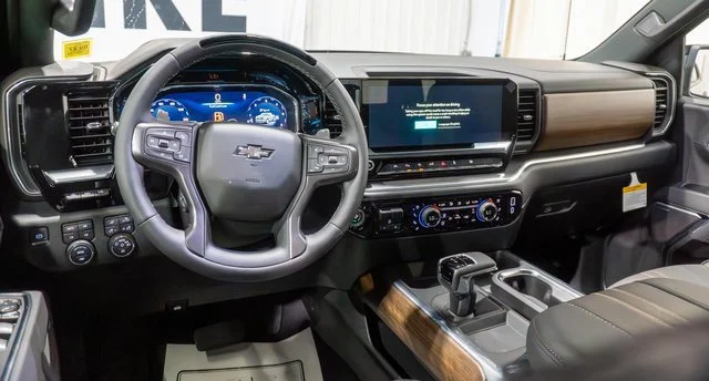 2026 Chevrolet Silverado 1500 High Country - Photo 15