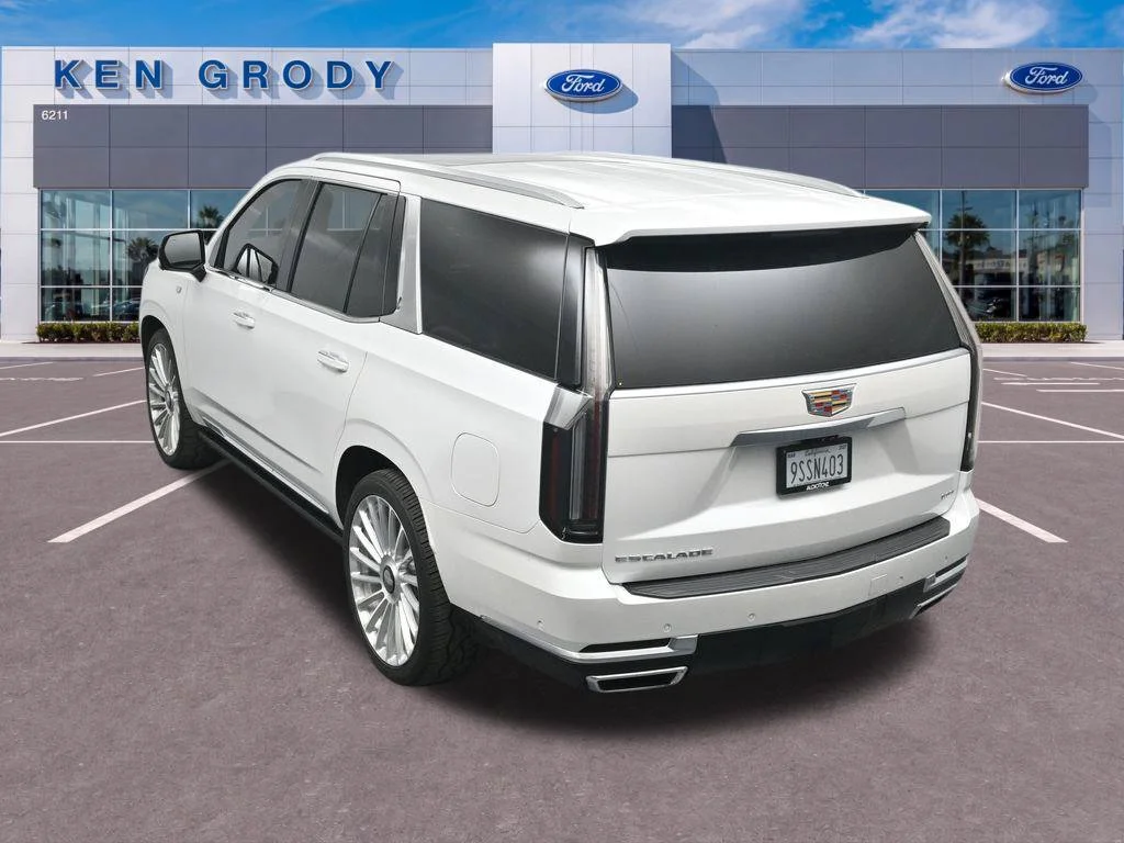 Used 2025 White Cadillac Premium Luxury Platinum image 15