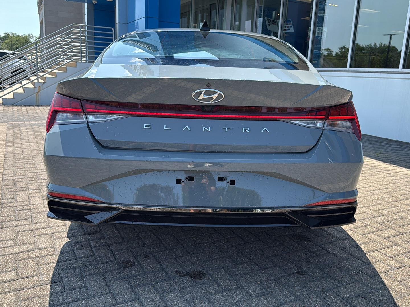 Used 2021 Electric Shadow Hyundai SEL image 4