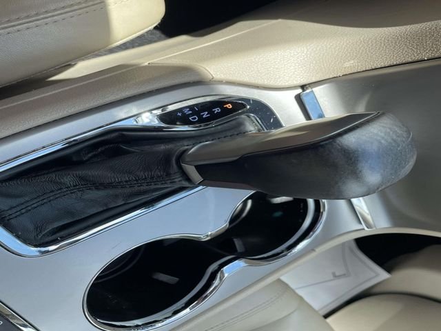 Used 2019 White Jeep Limited image 31