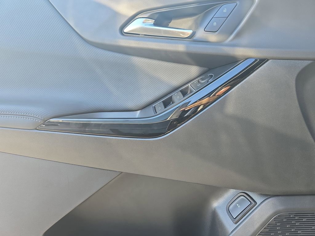 2026 Chevrolet Equinox LT - Photo 28