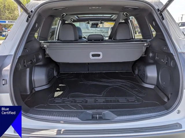 Used 2025 White Subaru Limited image 30