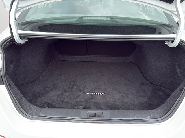 Used 2023 White Nissan SV image 11