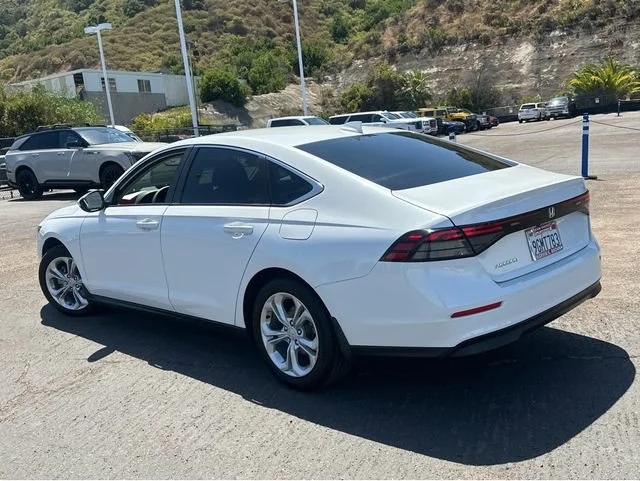 Used 2023 White Honda LX image 3