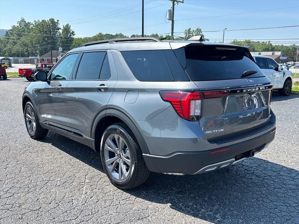 New 2026 Carbonized Gray Metallic Ford Active image 5