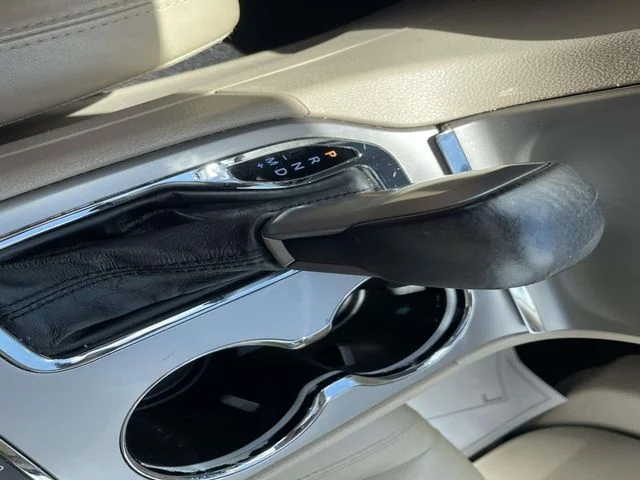 Used 2019 White Jeep Limited image 31