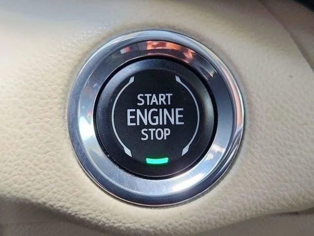 Used 2023 Red Buick Essence image 16
