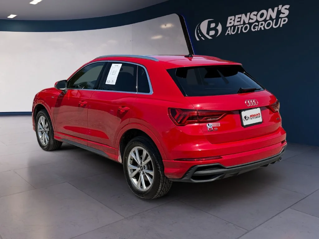 Used 2025  Audi Premium image 3