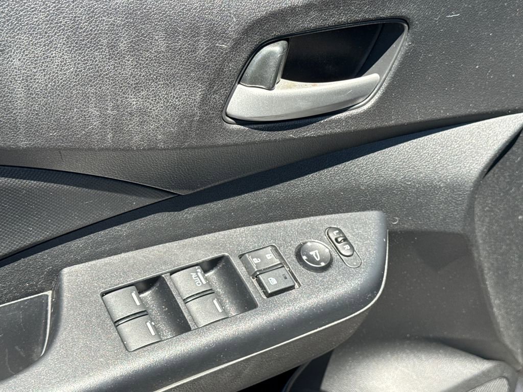 Used 2014  Honda LX image 28