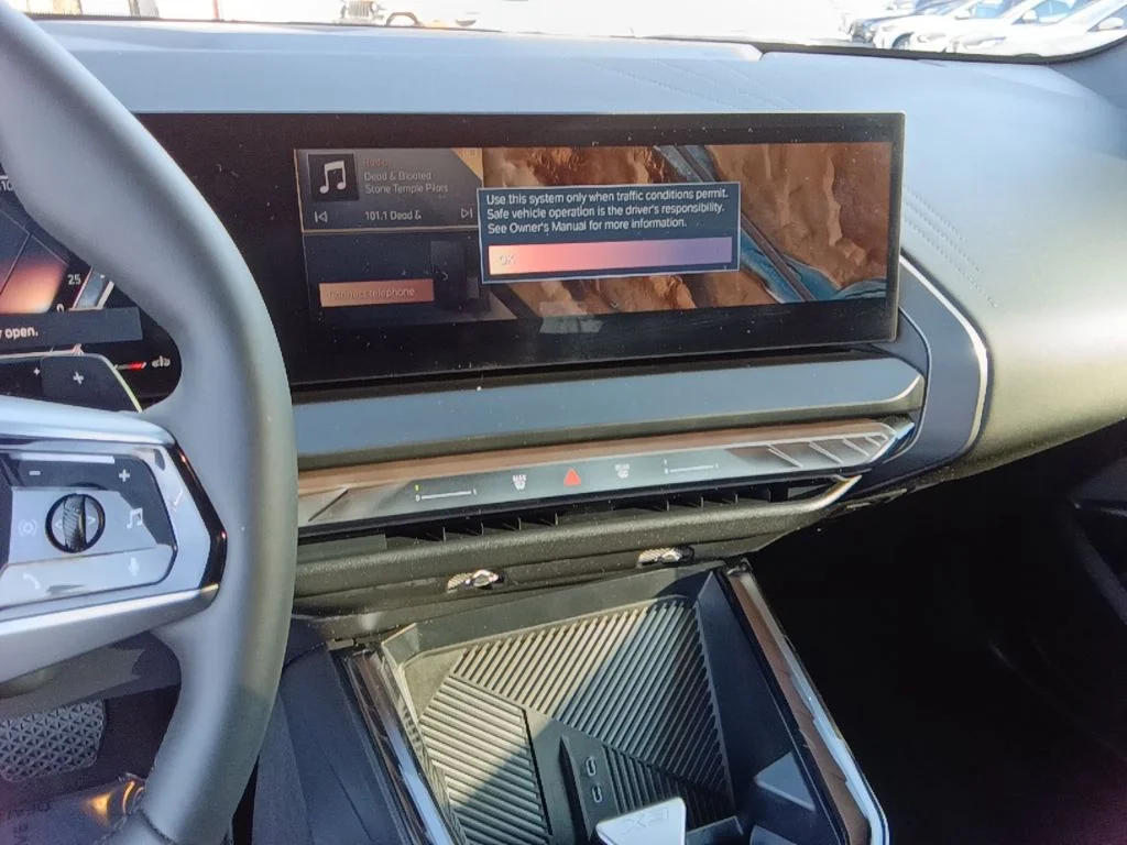 2026 BMW X3 30 - Photo 17