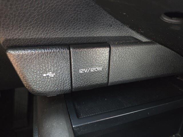 Used 2023 Ice Cap Toyota LE image 17
