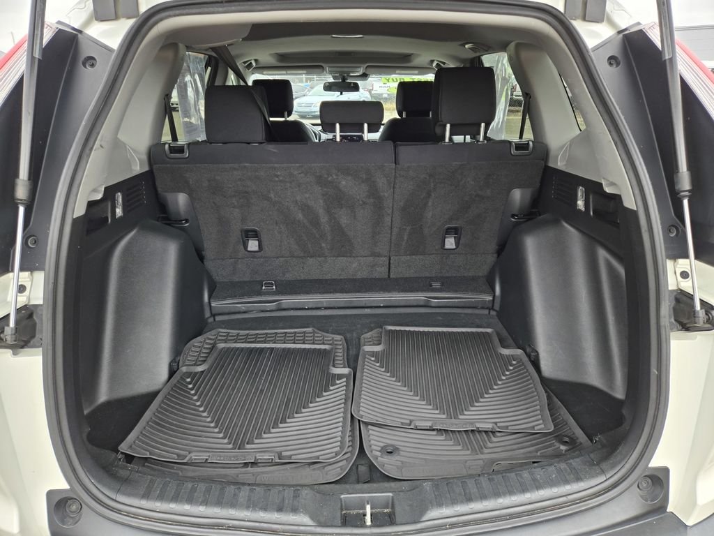 Used 2018 White Diamond Pearl Honda EX image 9