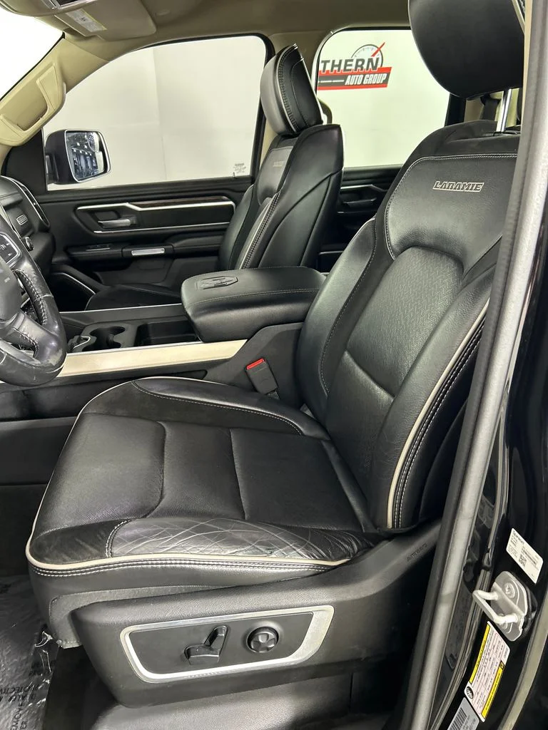 Used 2020 Black Ram Laramie image 13