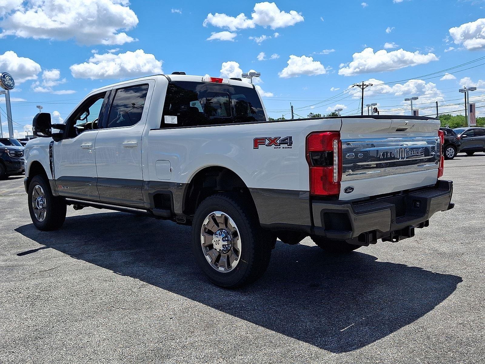 New 2026 Star White Metallic Tri-Coat Ford F-250® King Ranch® image 3