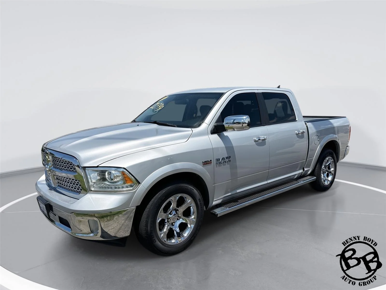 2015 RAM 1500 Laramie Crew Cab's photo