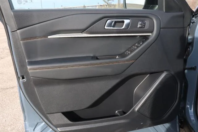 New 2026 Vapor Blue Metallic Ford Tremor® image 97