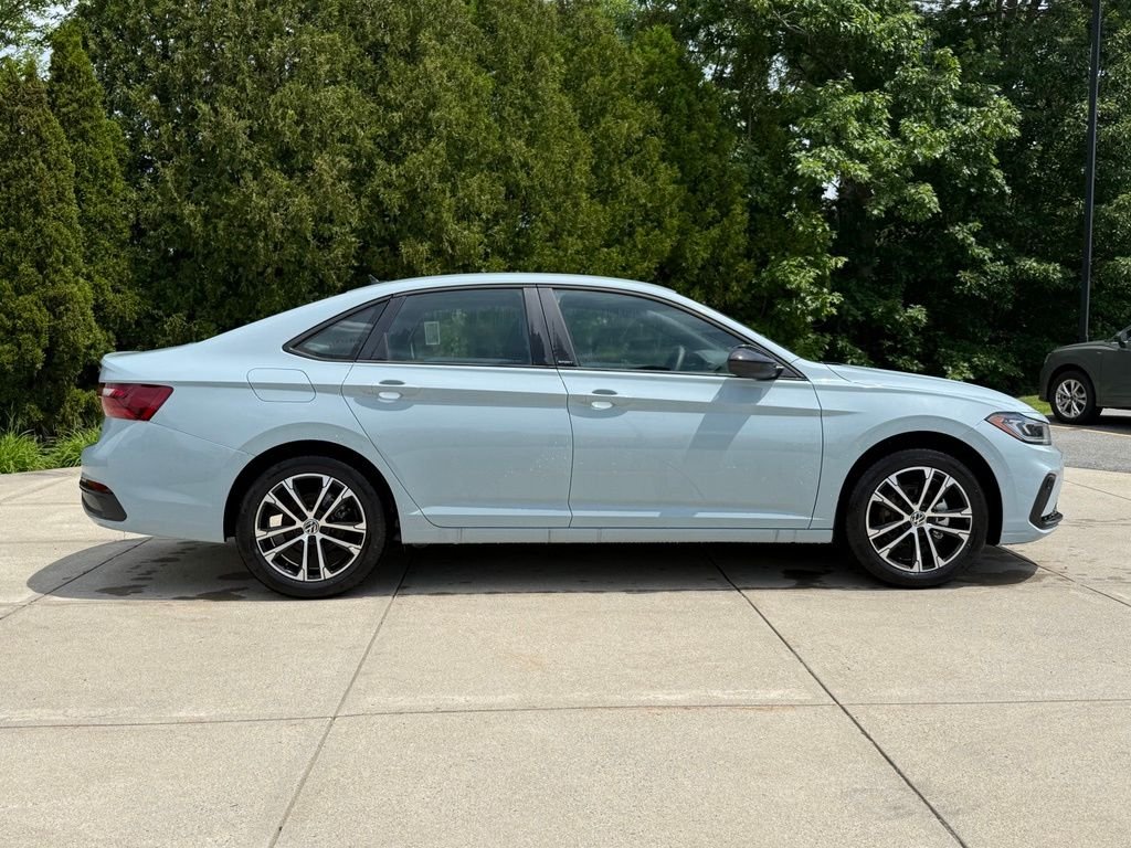 New 2026 Gray Volkswagen 1.5T Sport image 7