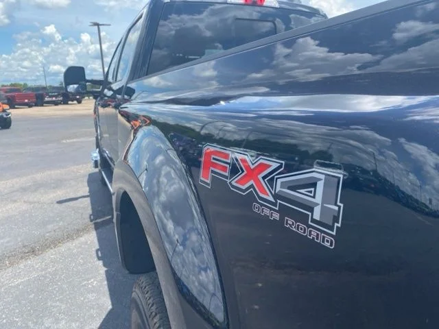 New 2026 Agate Black Metallic Ford F-350® Lariat® image 42