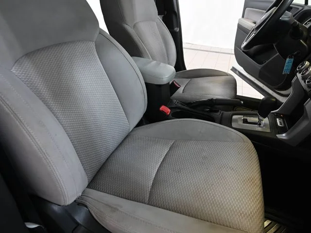 Used 2017 White Subaru 2.5i Premium image 25