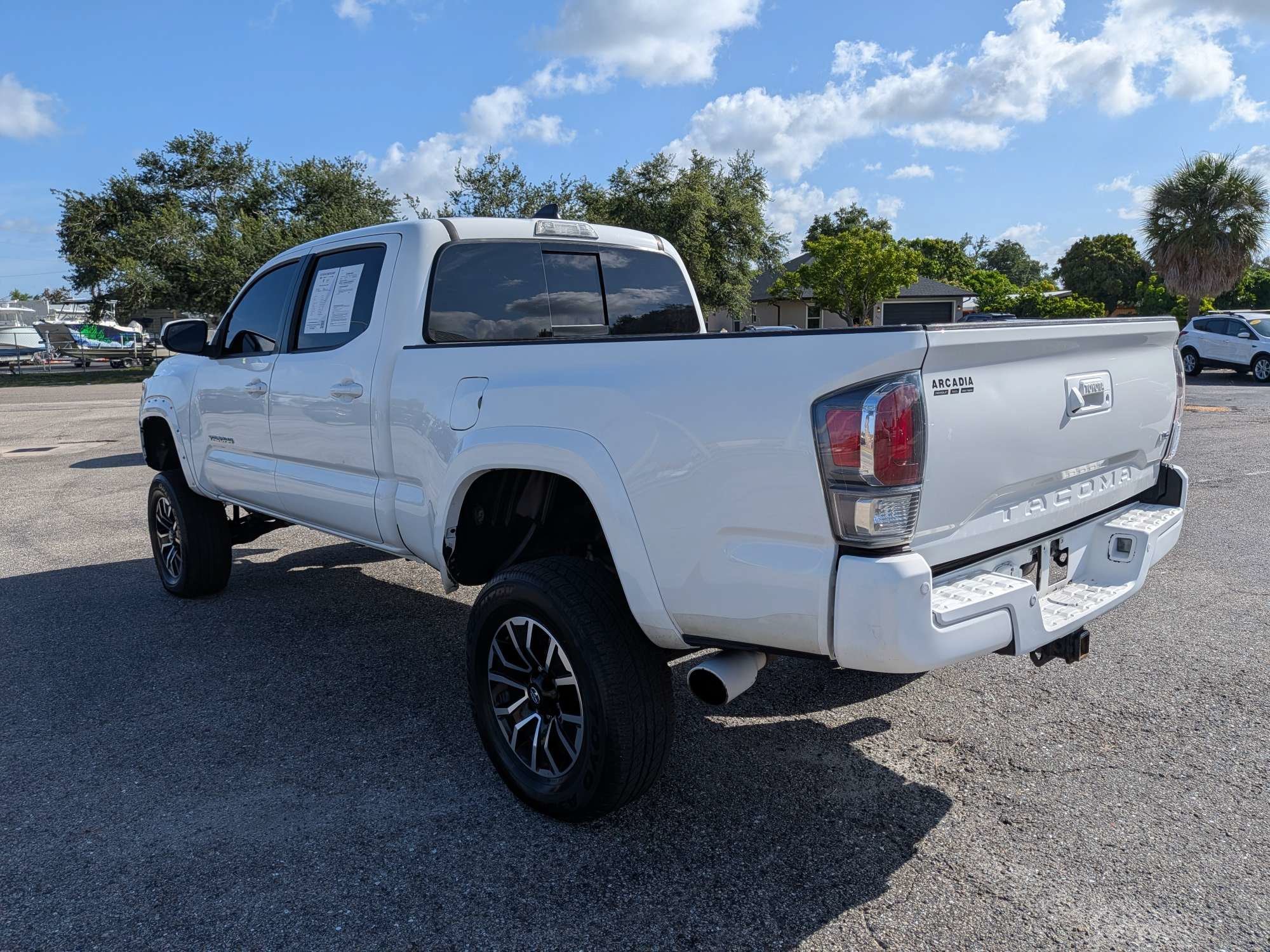Used 2022  Toyota  image 6