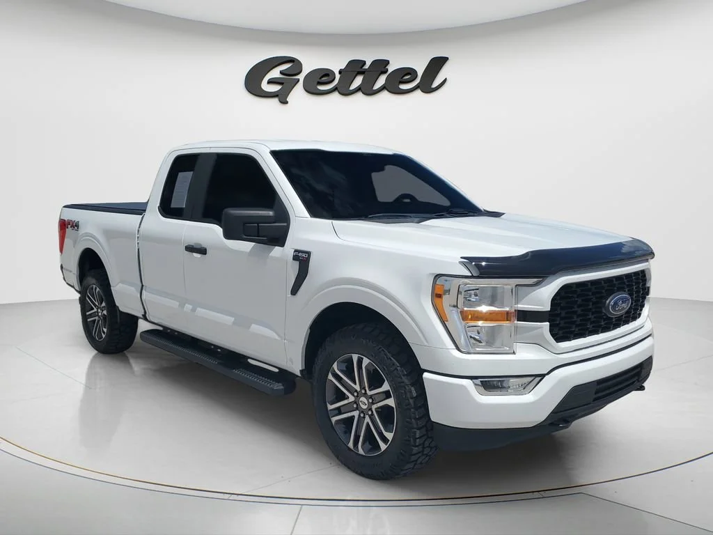 Used 2021 White Ford XL image 3