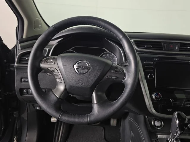Used 2020 Gun Metallic Nissan SL image 10