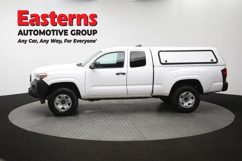 Used 2020 White Toyota SR image 56