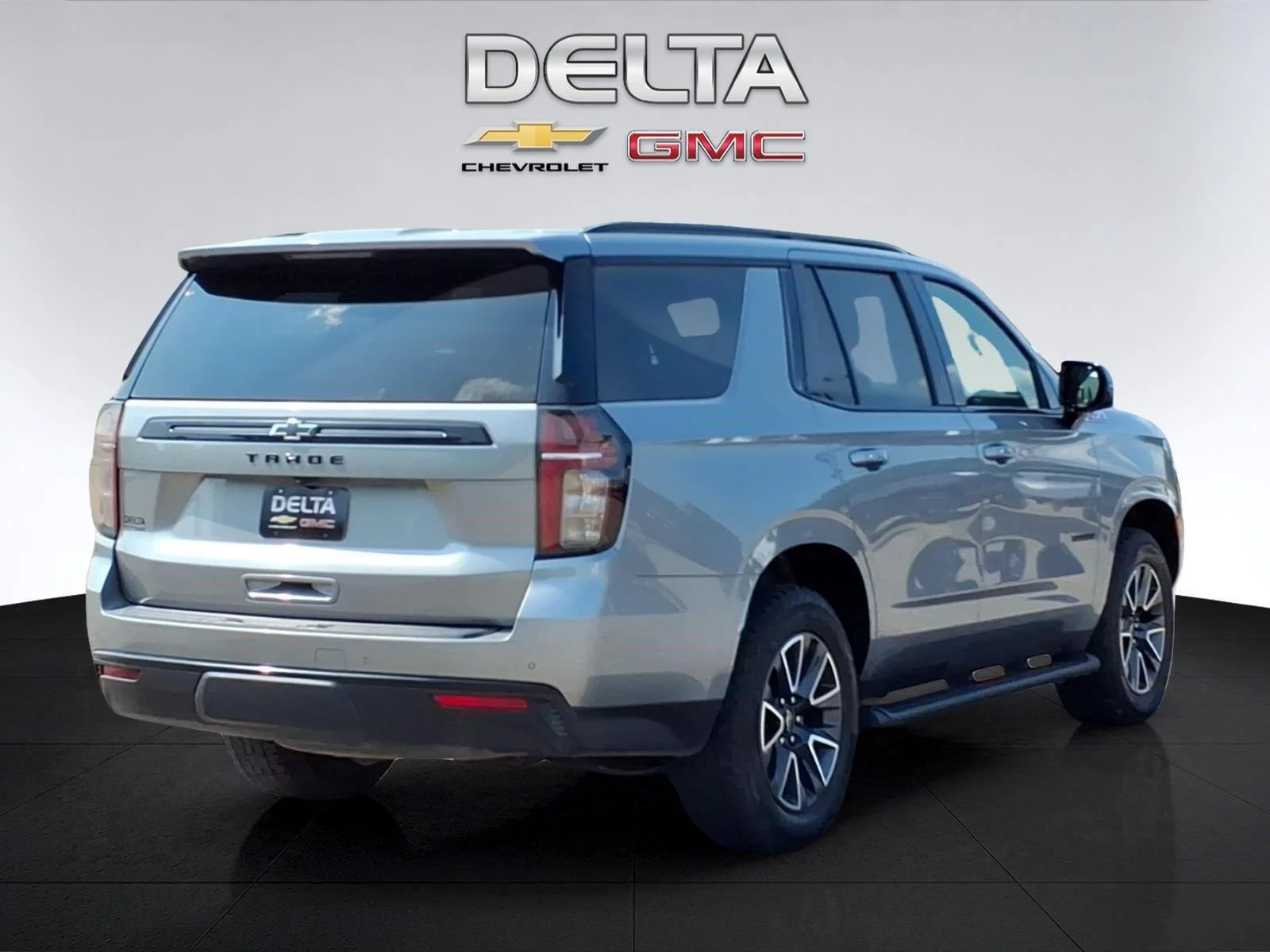 Used 2023 Sterling Gray Metallic Chevrolet Z71 image 5