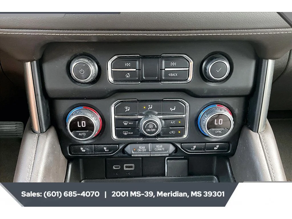 Used 2021 Summit White Chevrolet Z71 image 23