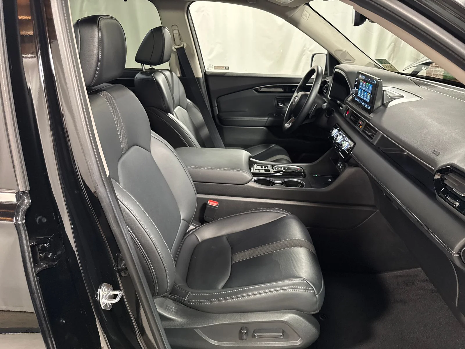 Certified Used 2023 Crystal Black Pearl Honda Touring image 30
