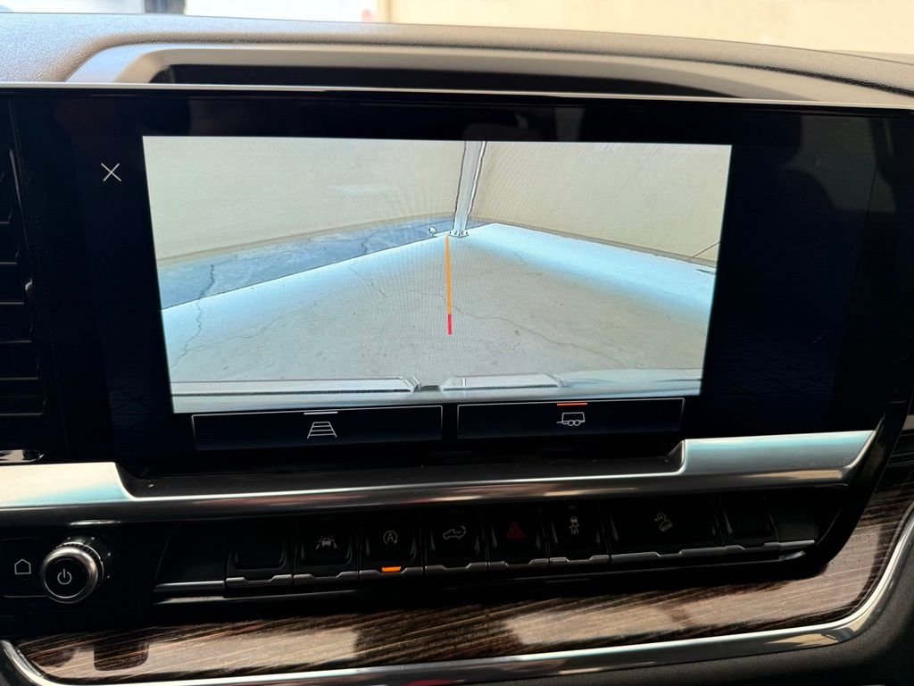 Used 2024 Onyx Black GMC Elevation image 43